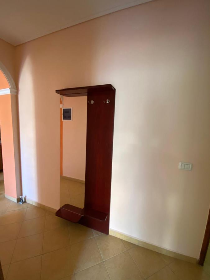 Noar Apartment Sarandë Exterior foto